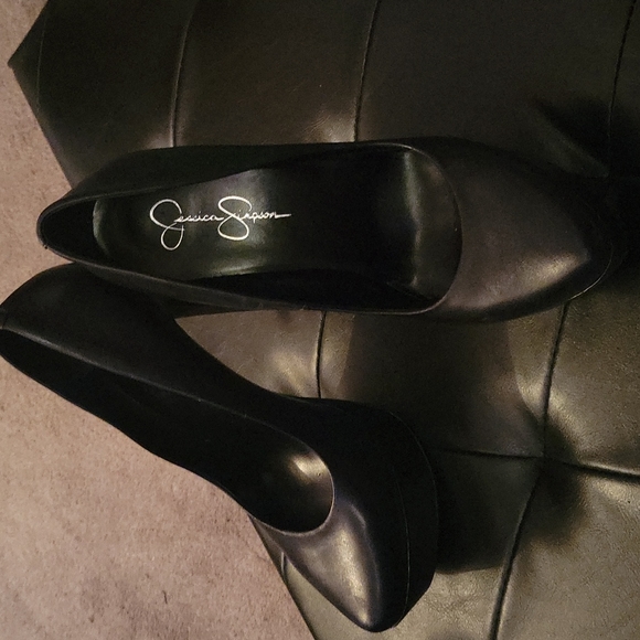 Shoes - Picture 3 of 3